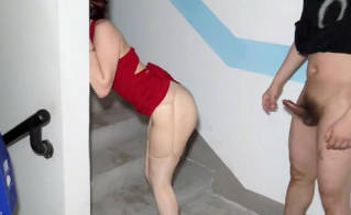 海角社区.和嫂子公园露出被碰到的外卖员狂操内射