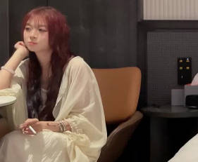 杏吧原创.今天约了一个善谈的小妹子-曹长卿